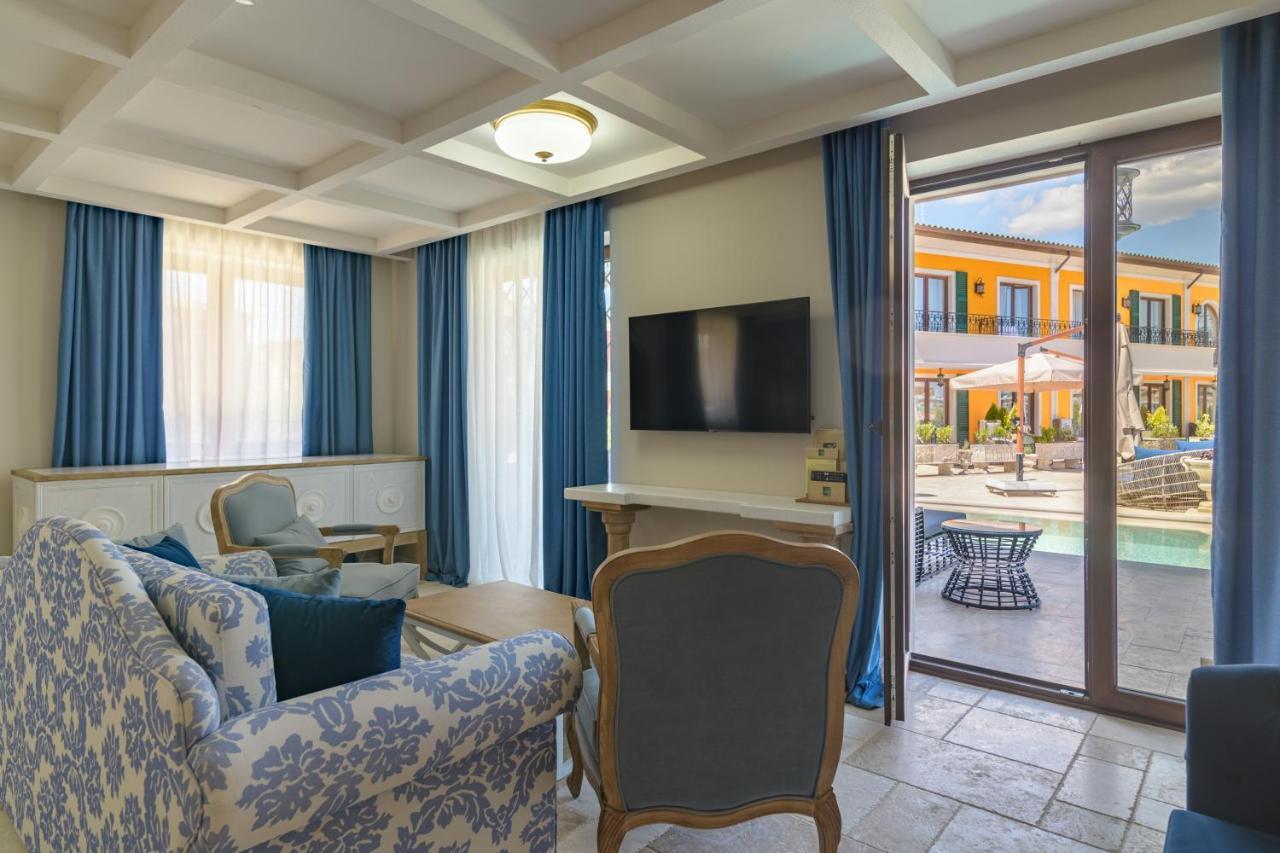 Villas For 4 Or 6 Adults In Therma Village Kranevo Exterior foto