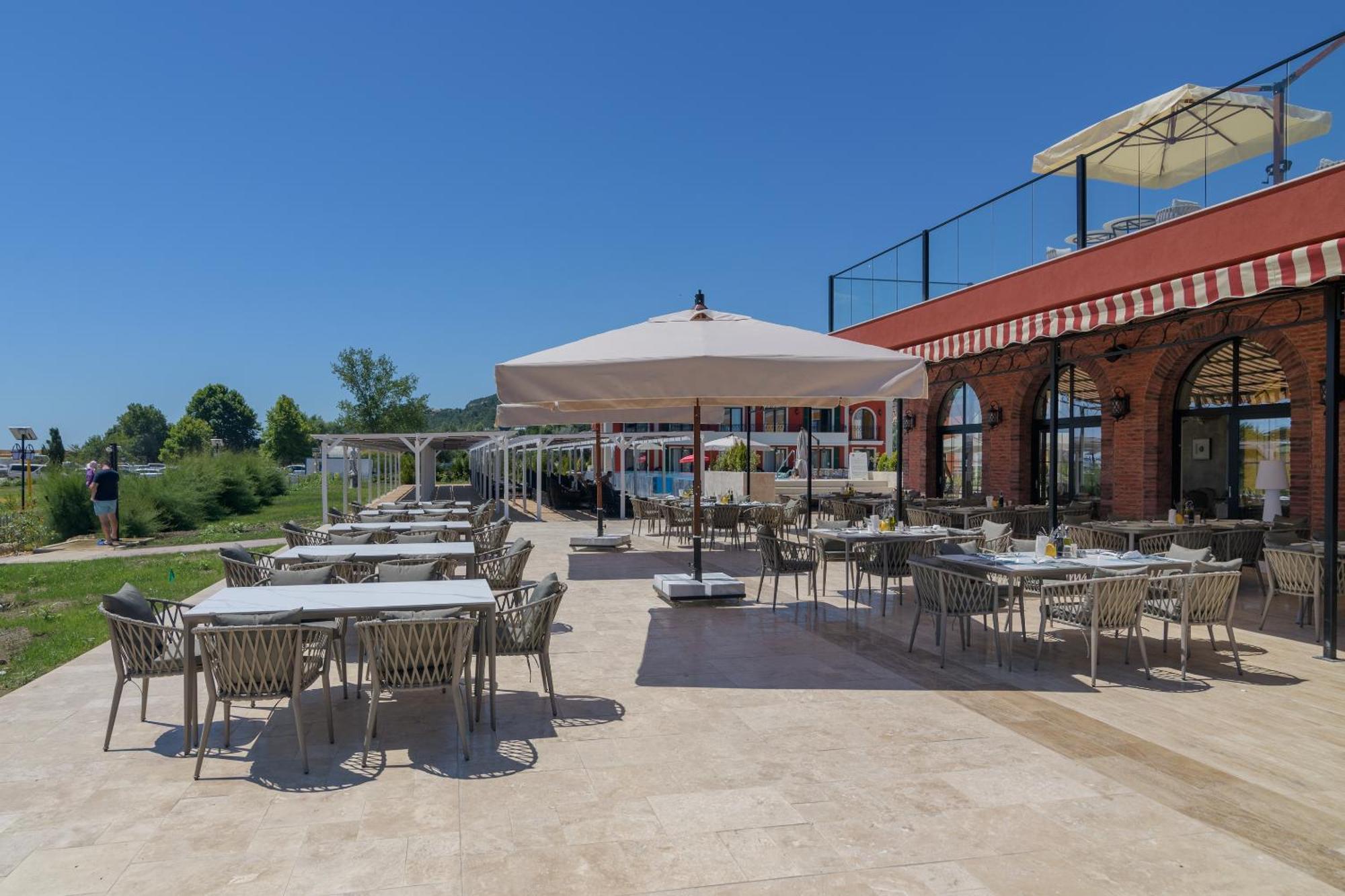 Villas For 4 Or 6 Adults In Therma Village Kranevo Exterior foto