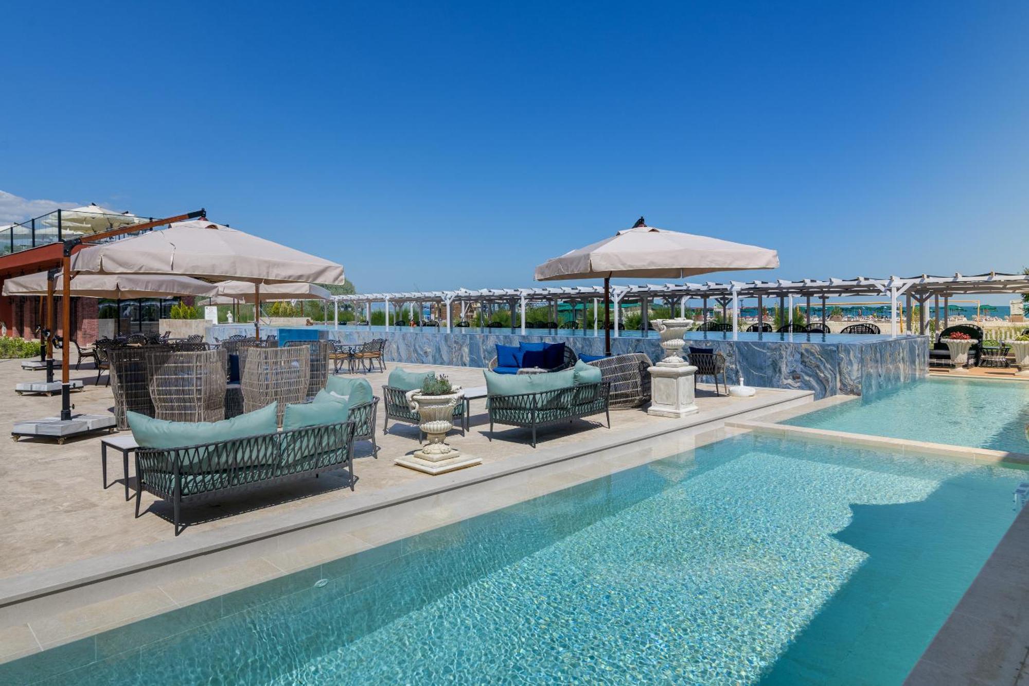 Villas For 4 Or 6 Adults In Therma Village Kranevo Exterior foto