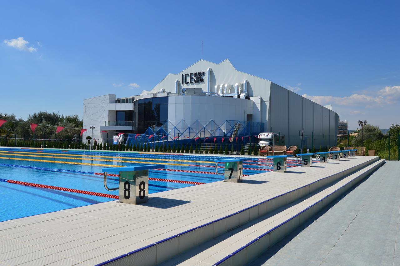 Villas For 4 Or 6 Adults In Therma Village Kranevo Exterior foto
