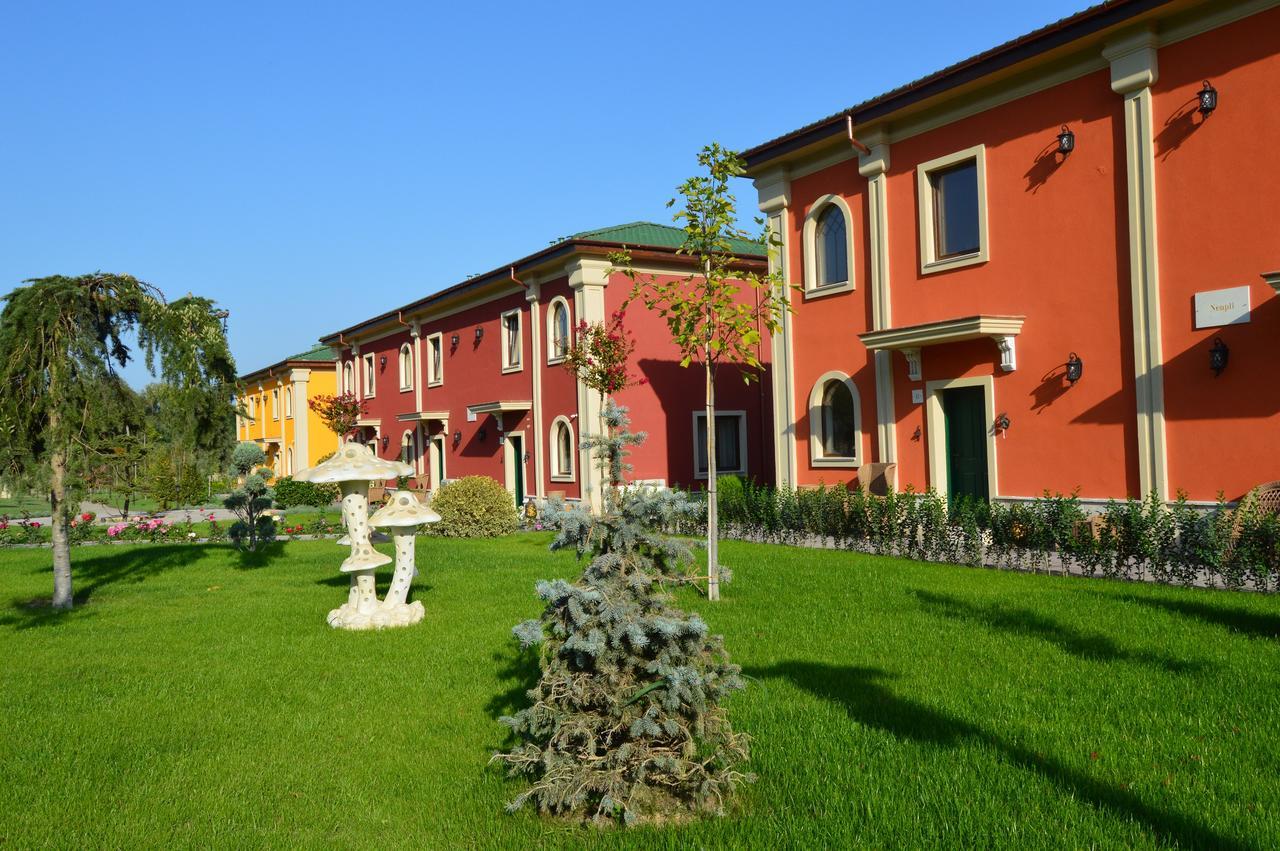 Villas For 4 Or 6 Adults In Therma Village Kranevo Exterior foto